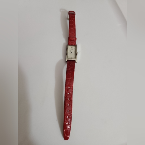 Red Guess leather crocodile watch genuine leather euc - Picture 2 of 14